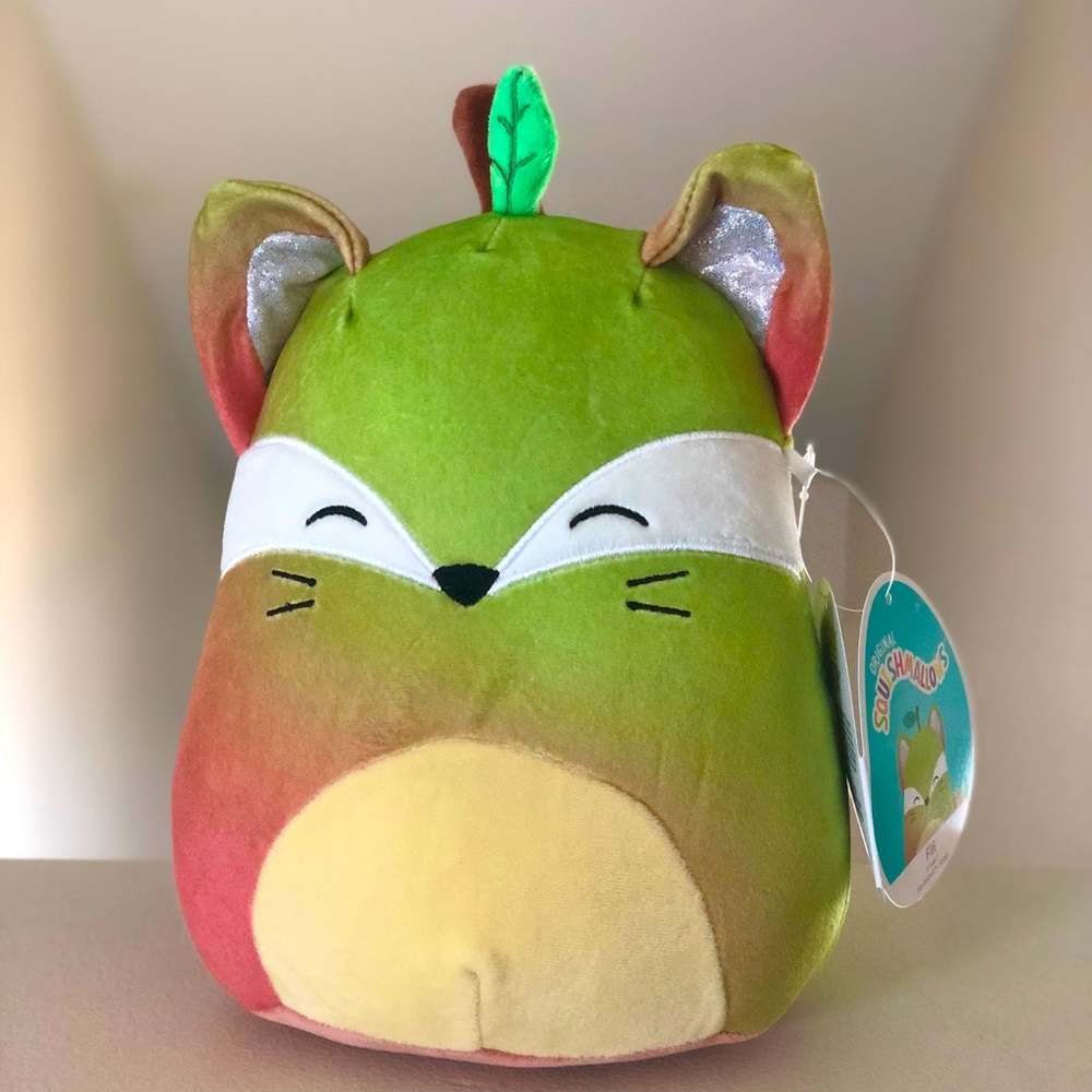 BNWT Fifi the Hybrid Pear Fox